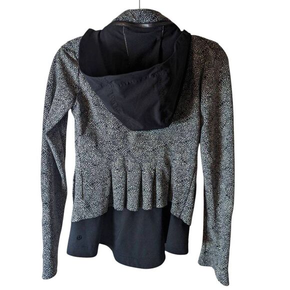 NWOT LULULEMON ATHLETICA Bust A Move Jacket Size 6 - Picture 8 of 8